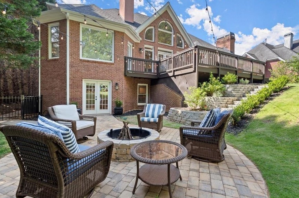 12150 Mdw Ln, Alpharetta GA 30005-7262 exterior