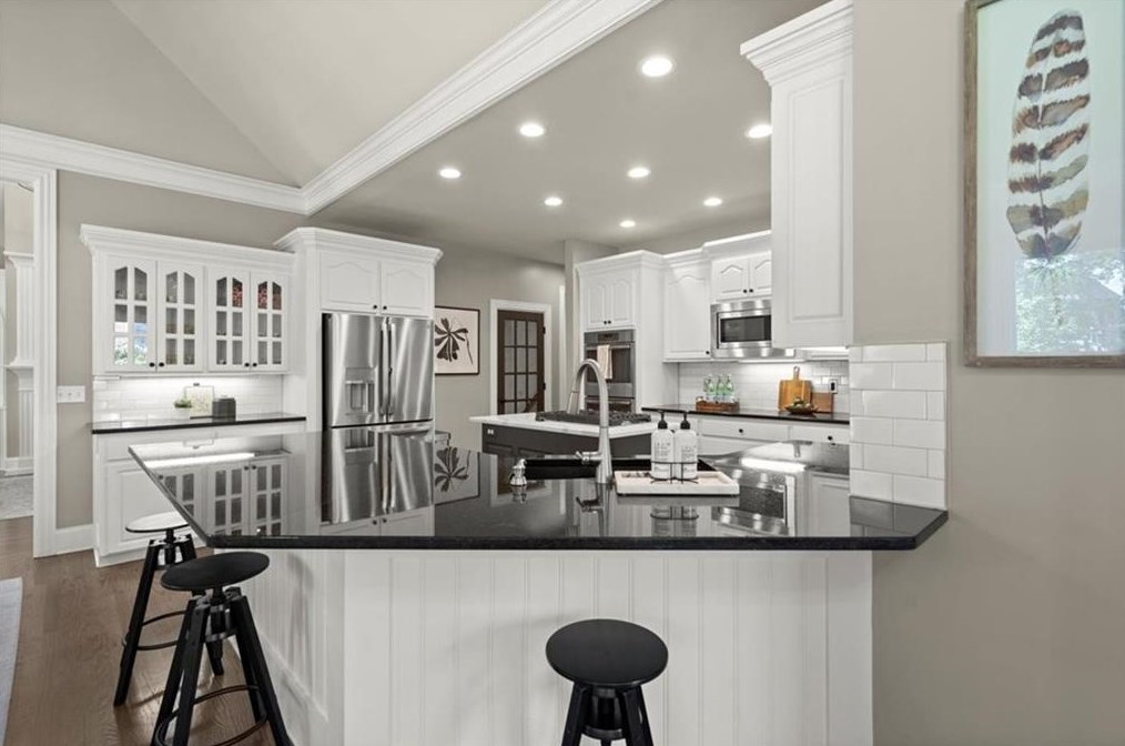 12150 Mdw Ln, Alpharetta GA 30005-7262 exterior