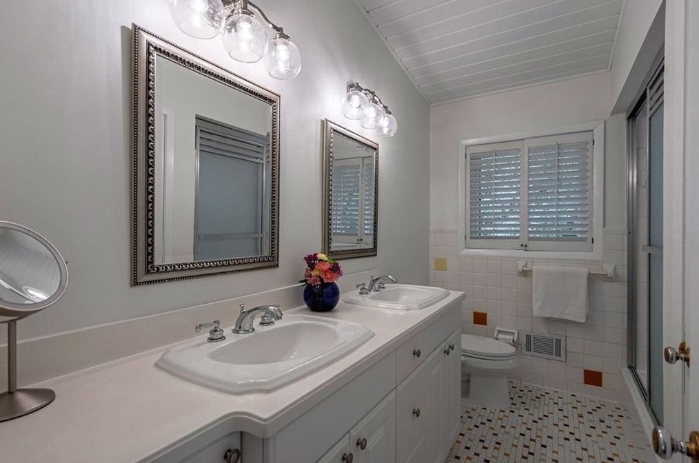 3676 Northlake Dr, Atlanta GA 30341 exterior