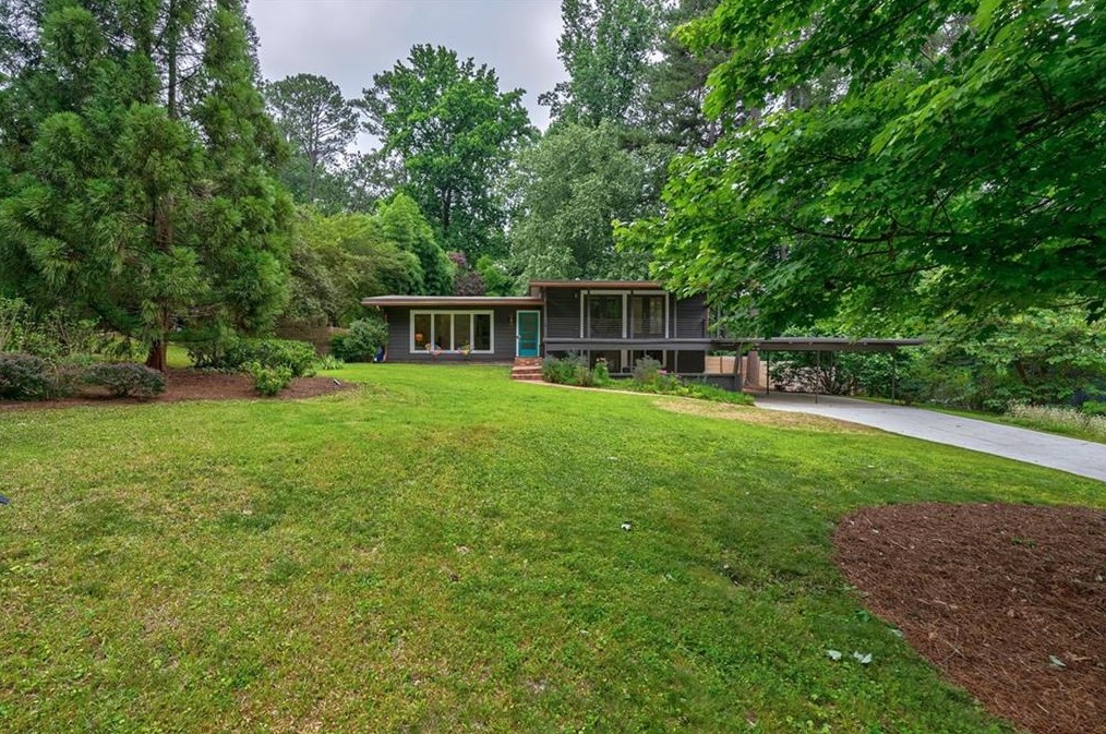 3676 Northlake Dr, Atlanta GA 30341 exterior