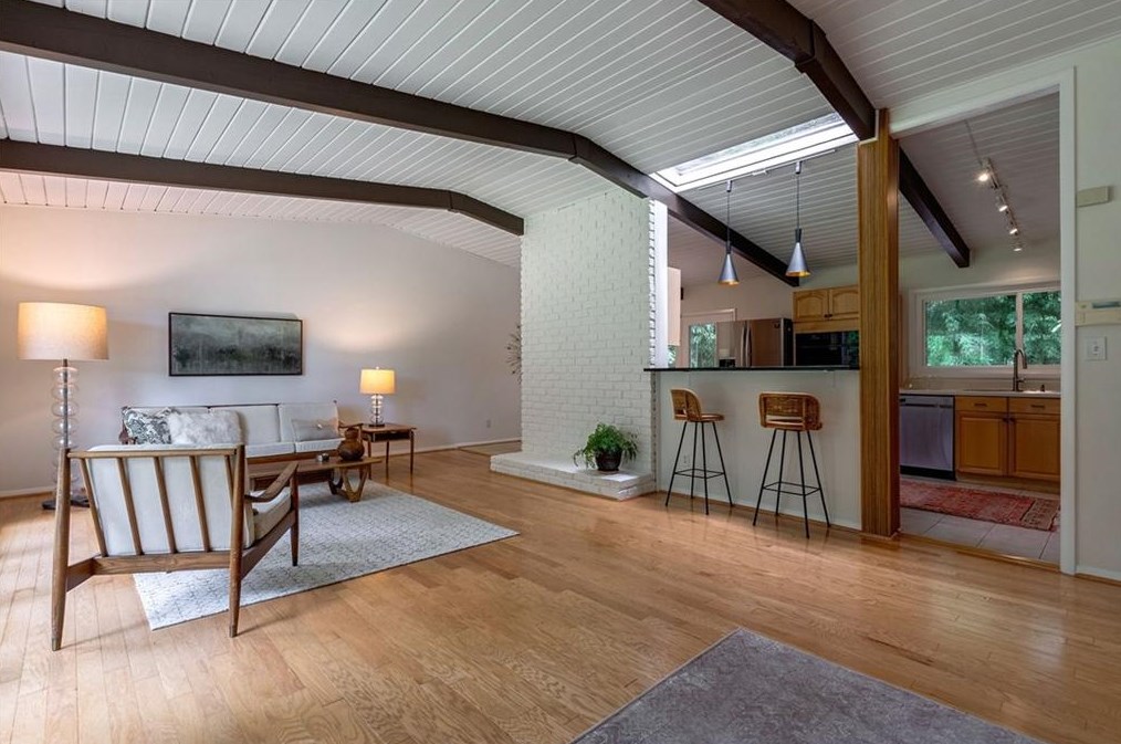 3676 Northlake Dr, Atlanta GA 30341 exterior