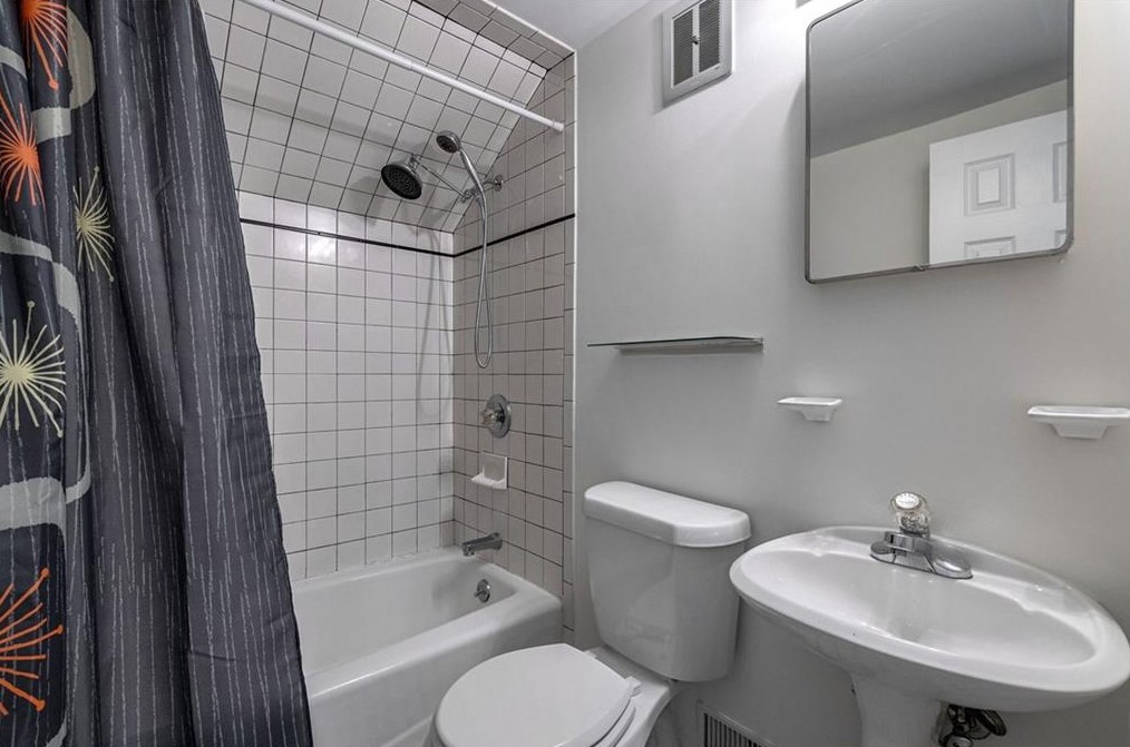 3676 Northlake Dr, Atlanta GA 30341 exterior