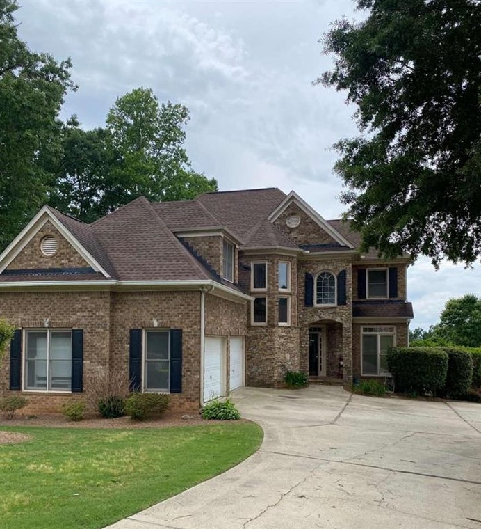 200 Stoneleigh Dr, Atlanta GA  30331-7667 exterior