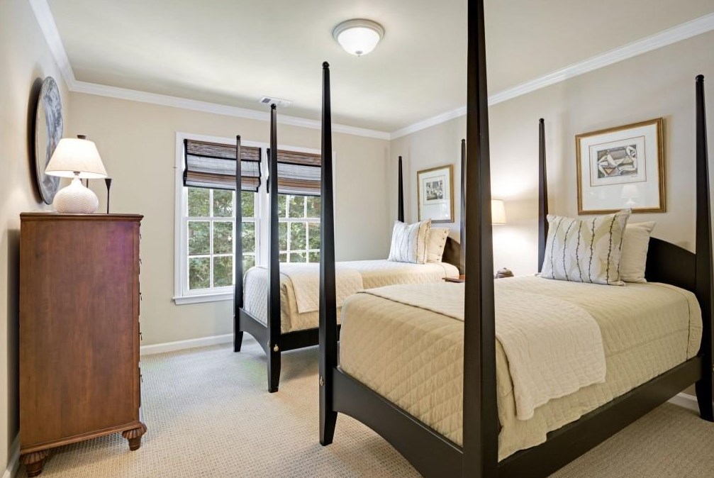 385 Overhill Bnd, Alpharetta GA 30005-8972 exterior