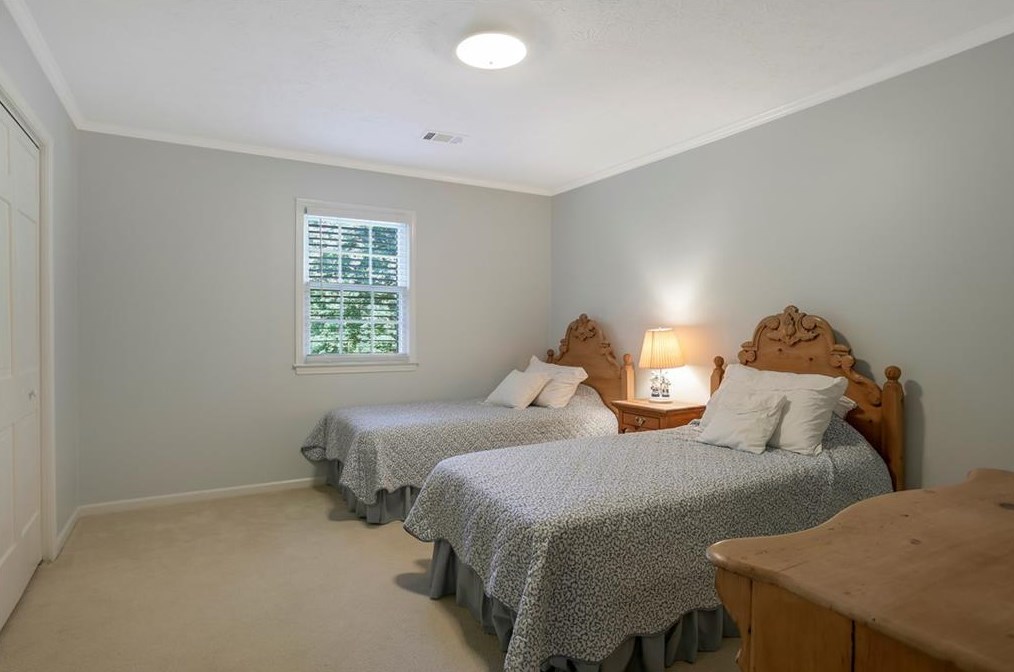 5282 Vernon Lk Dr, Atlanta GA 30338-3517 exterior