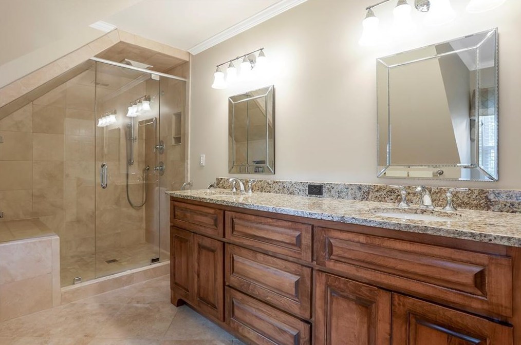 5282 Vernon Lk Dr, Atlanta GA 30338-3517 exterior