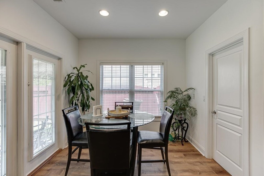 7776 Copper Kettle Way, Flowery Branch GA  30542-7574 exterior
