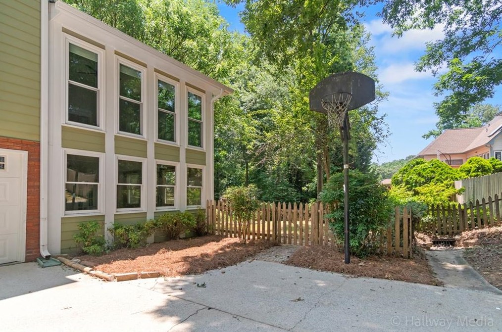 1125 Midland Way, Lawrenceville GA 30043-6303 exterior