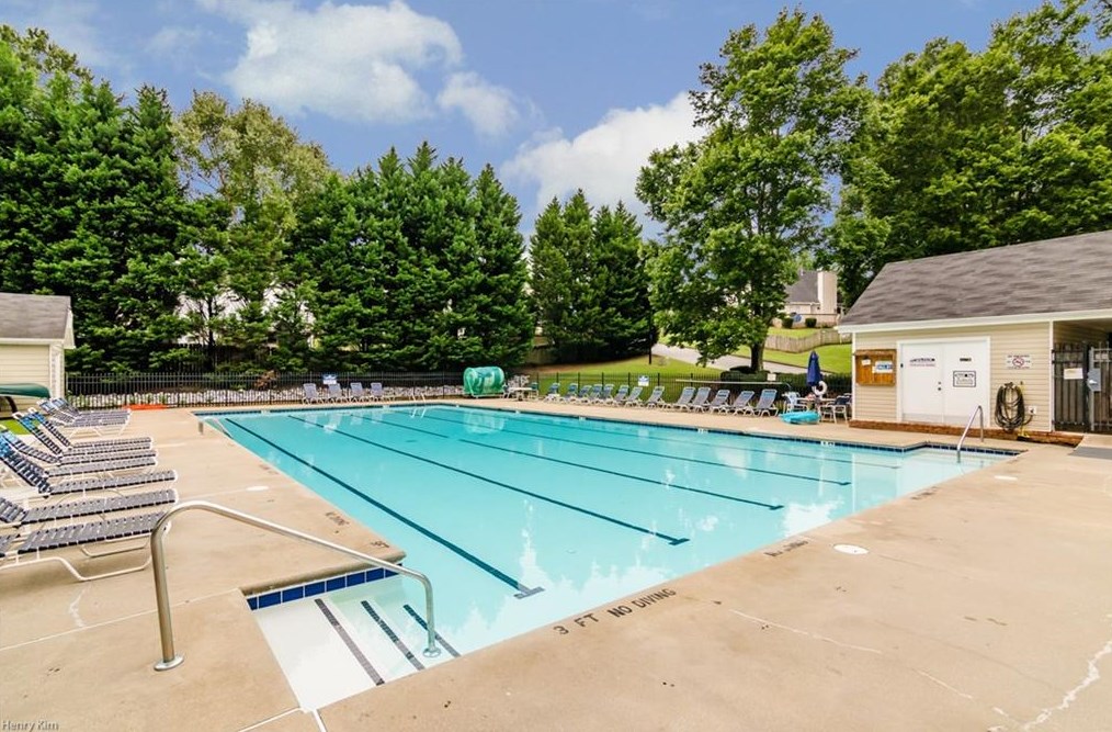 1125 Midland Way, Lawrenceville GA 30043-6303 exterior