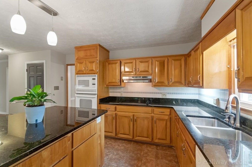 1125 Midland Way, Lawrenceville GA 30043-6303 exterior