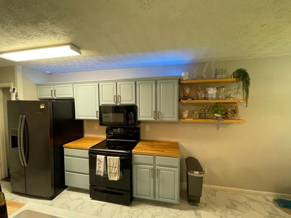 884 Whispering Way, Winder GA  30680-1428 exterior