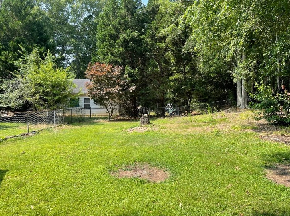 884 Whispering Way, Winder GA  30680-1428 exterior