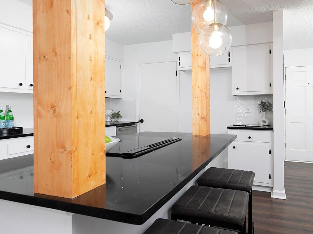 2790 Farmstead Rd, Smyrna GA  30080-2620 exterior