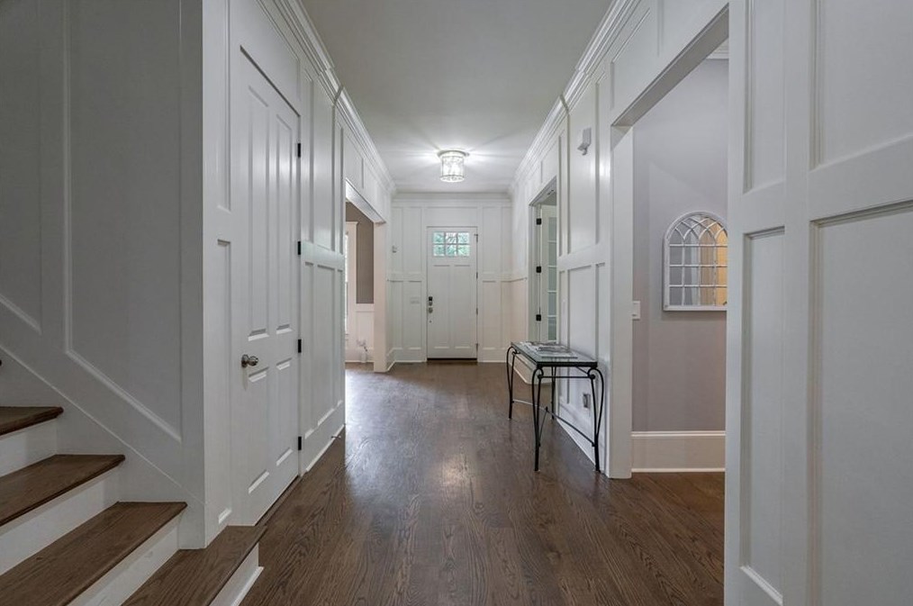 4092 Navajo Trl, Atlanta GA  30319-1552 exterior