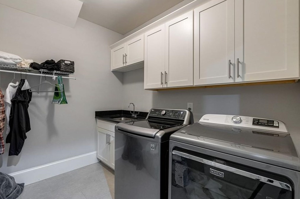 4092 Navajo Trl, Atlanta GA  30319-1552 exterior