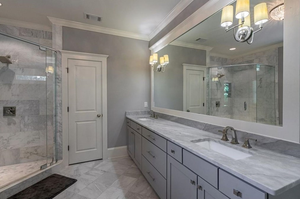 4092 Navajo Trl, Atlanta GA  30319-1552 exterior