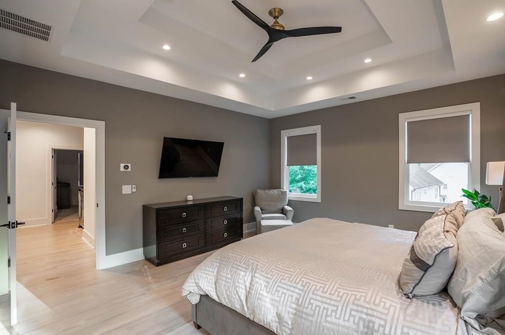 1736 Wayland Cir, Atlanta GA  30319-3612 exterior
