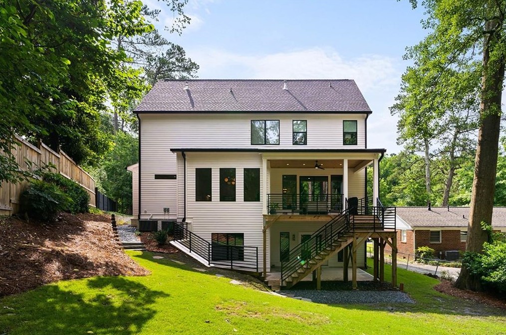 1736 Wayland Cir, Atlanta GA  30319-3612 exterior