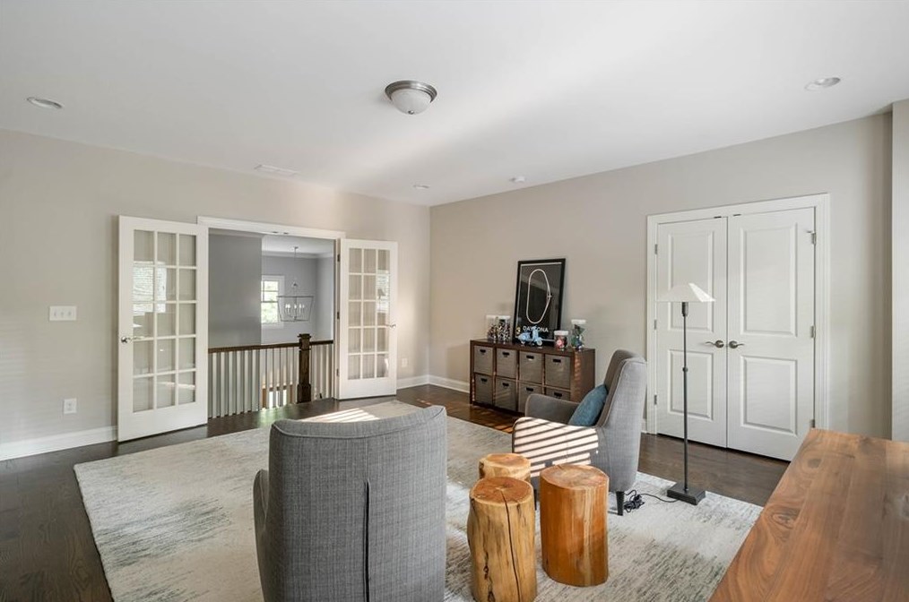 5514 Sherrell Dr, Atlanta GA 30342-1305 exterior