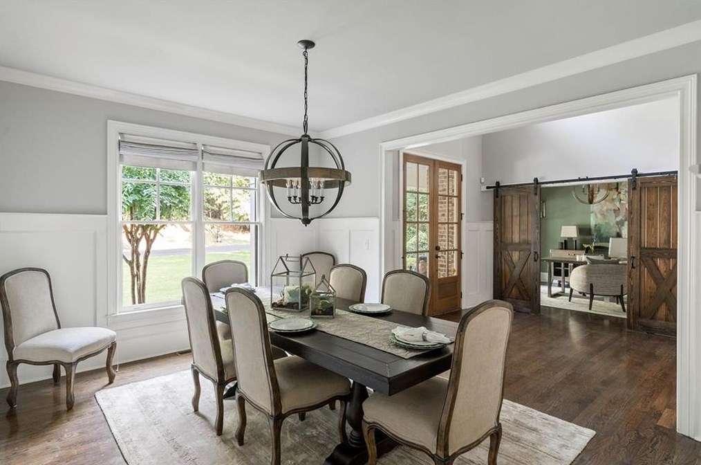 5514 Sherrell Dr, Atlanta GA 30342-1305 exterior