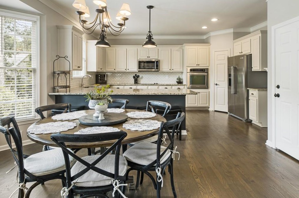 11615 Dunhill Pl Dr, Alpharetta GA 30005-7240 exterior