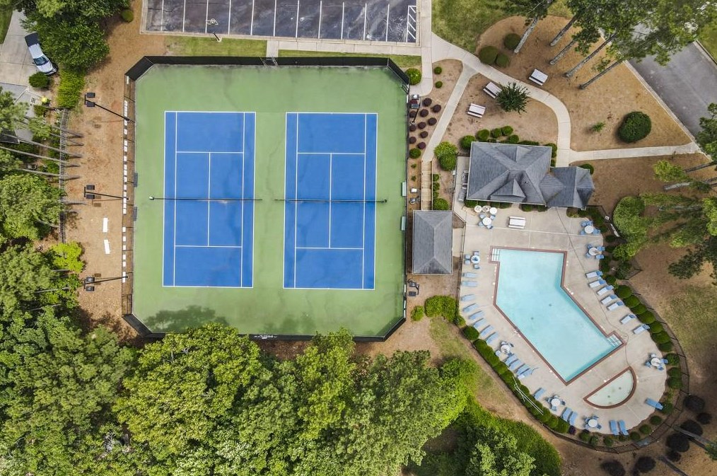 11615 Dunhill Pl Dr, Alpharetta GA 30005-7240 exterior