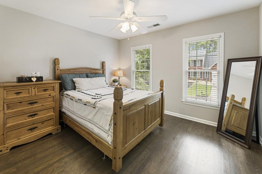 11615 Dunhill Pl Dr, Alpharetta GA 30005-7240 exterior