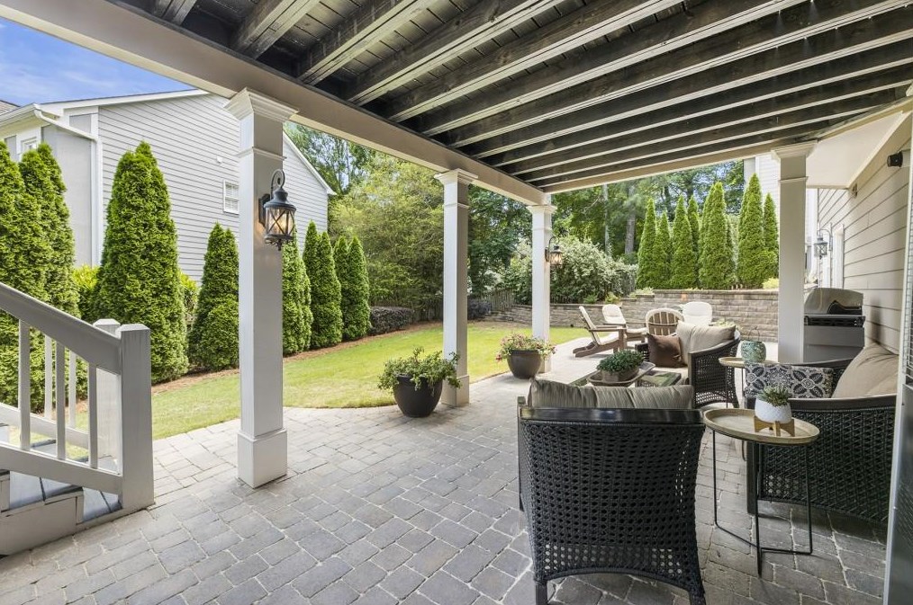 11615 Dunhill Pl Dr, Alpharetta GA 30005-7240 exterior