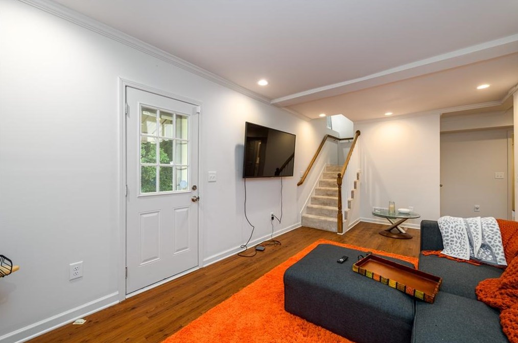 2200 Rollingview Dr, Decatur GA  30032-6141 exterior