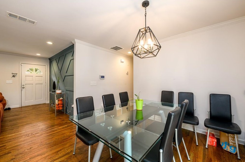 2200 Rollingview Dr, Decatur GA  30032-6141 exterior