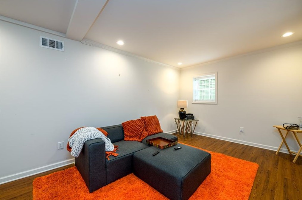 2200 Rollingview Dr, Decatur GA  30032-6141 exterior