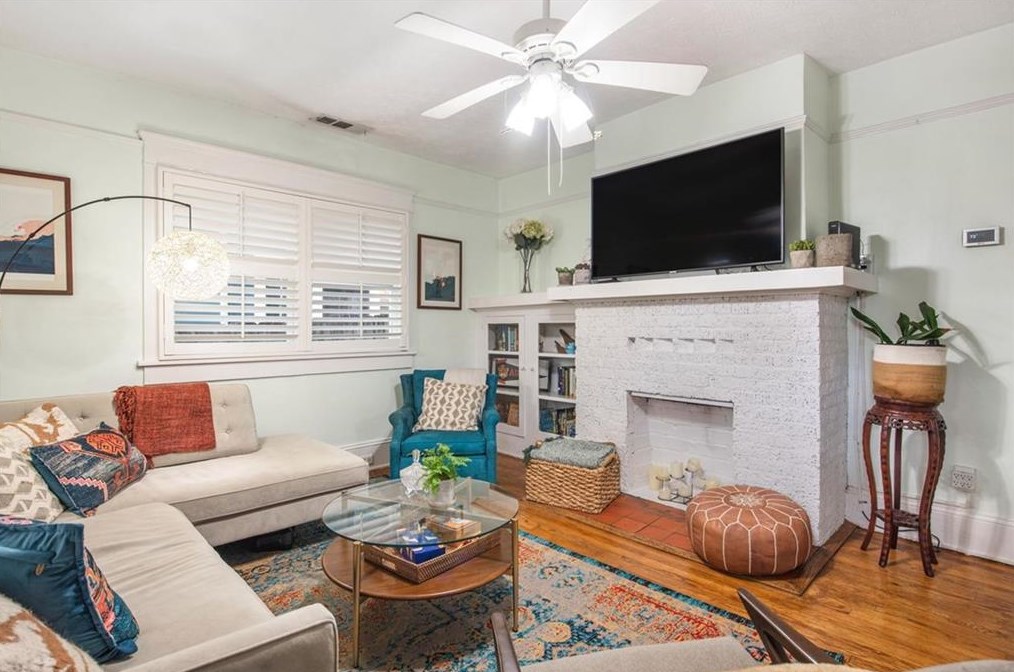 1430 Oakview Rd, Decatur GA  30030-4229 exterior