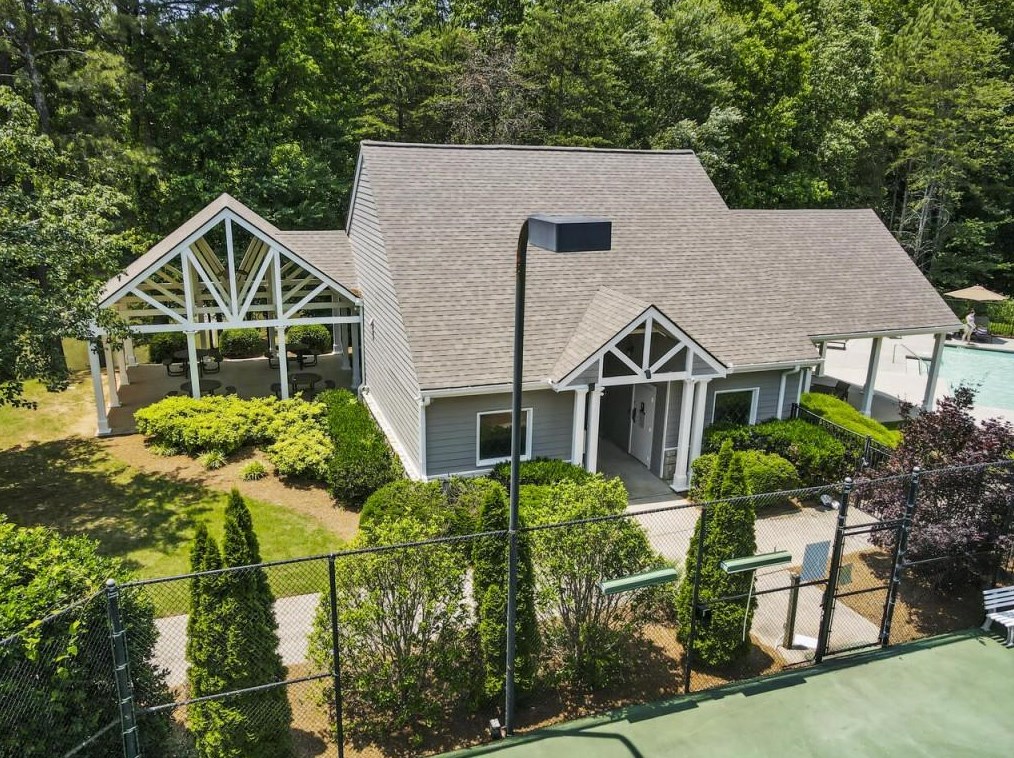 315 Aurelia Trce, Alpharetta GA  30004-4358 exterior