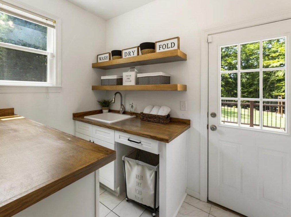 315 Aurelia Trce, Alpharetta GA  30004-4358 exterior