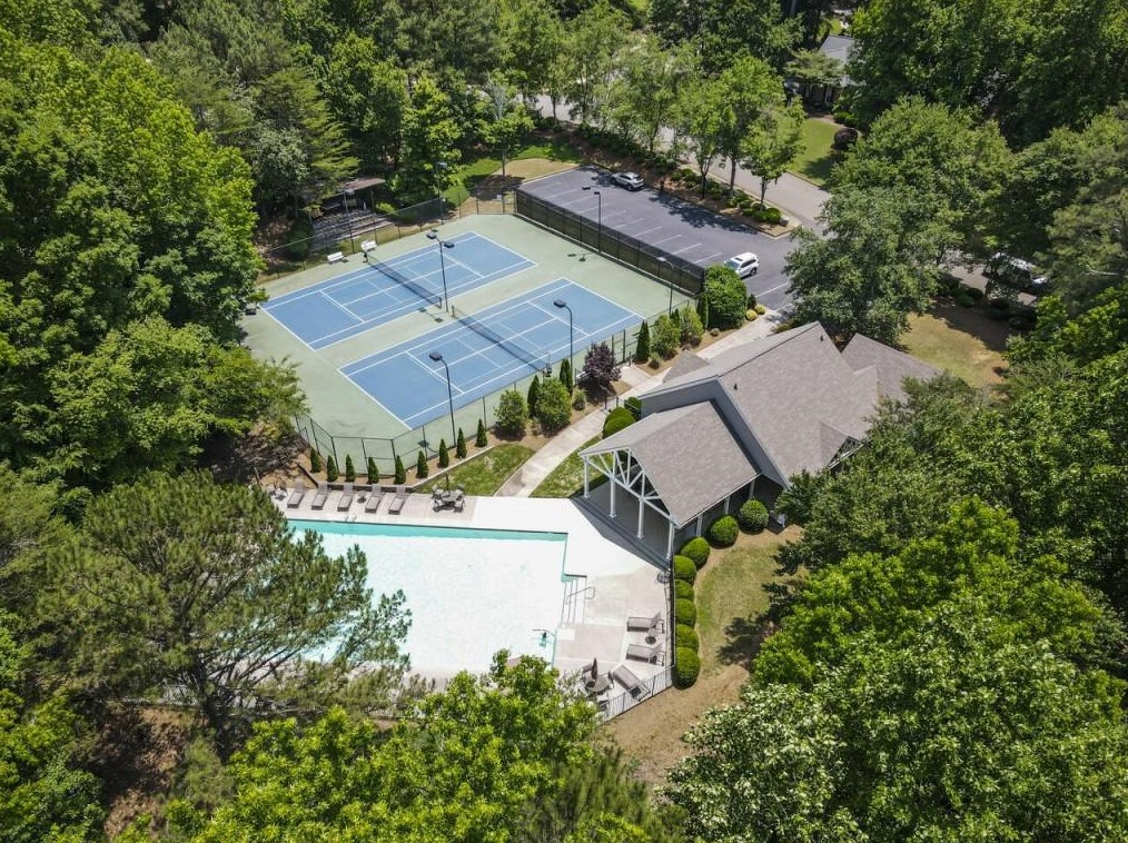 315 Aurelia Trce, Alpharetta GA  30004-4358 exterior