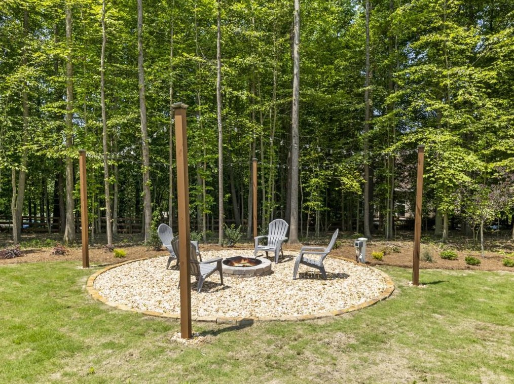 315 Aurelia Trce, Alpharetta GA  30004-4358 exterior