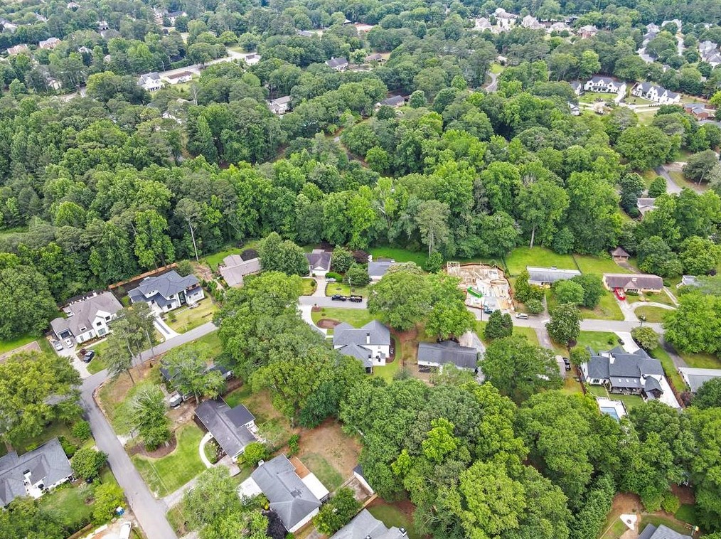 305 Mdw Dr, Alpharetta GA 30009-1545 exterior