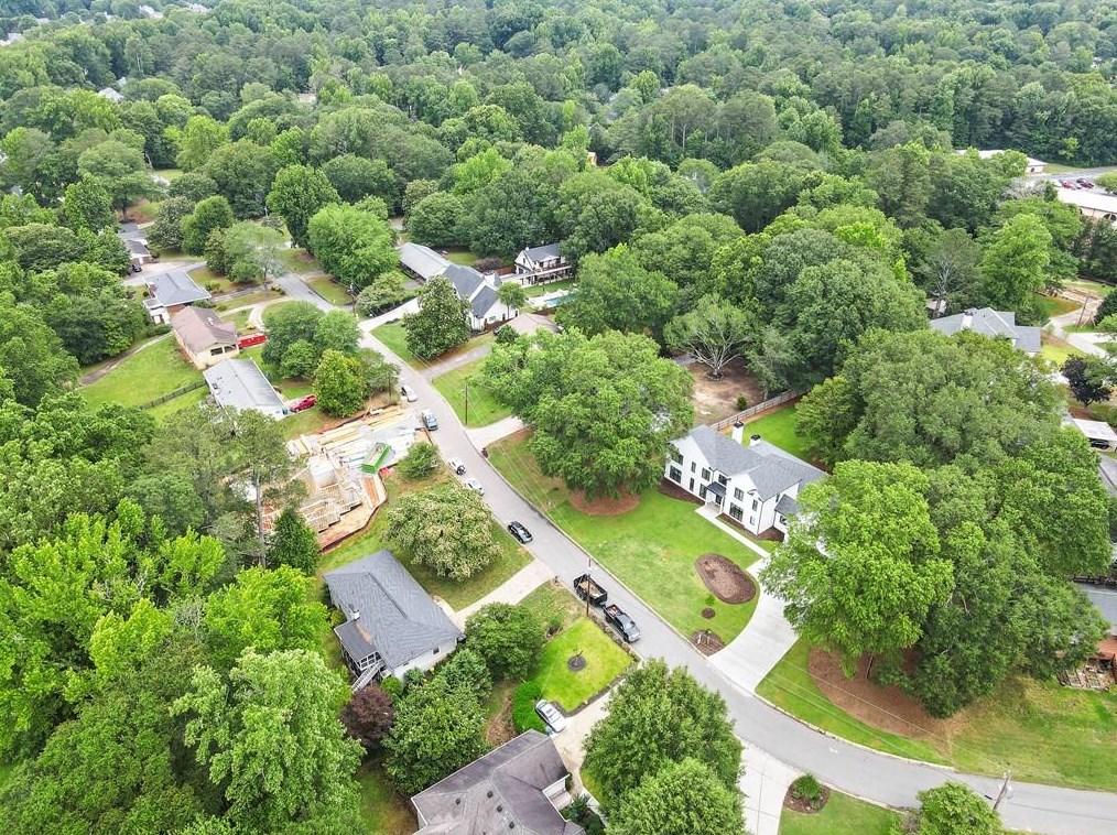 305 Mdw Dr, Alpharetta GA 30009-1545 exterior