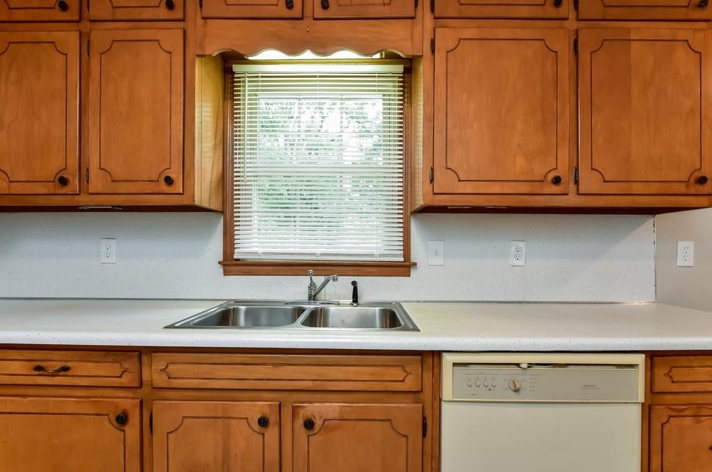 2618 Treadway Dr, Decatur GA  30034-2525 exterior