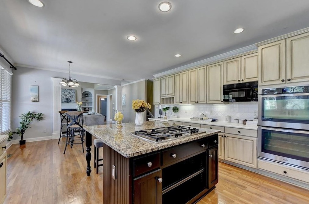 1718 Mulberry Lake Dr, Dacula GA  30019-4640 exterior