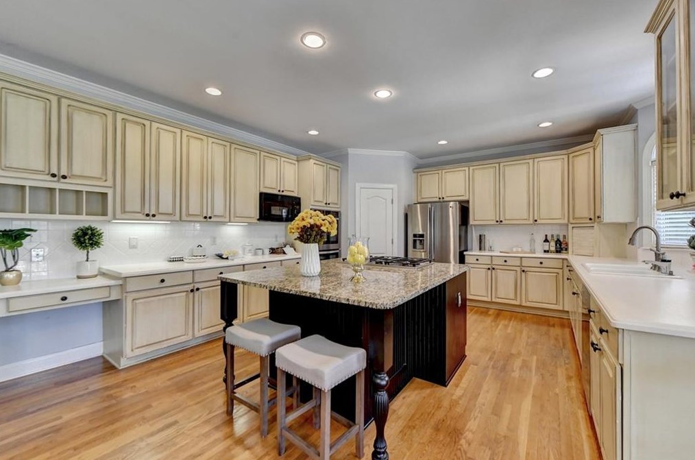 1718 Mulberry Lake Dr, Dacula GA  30019-4640 exterior