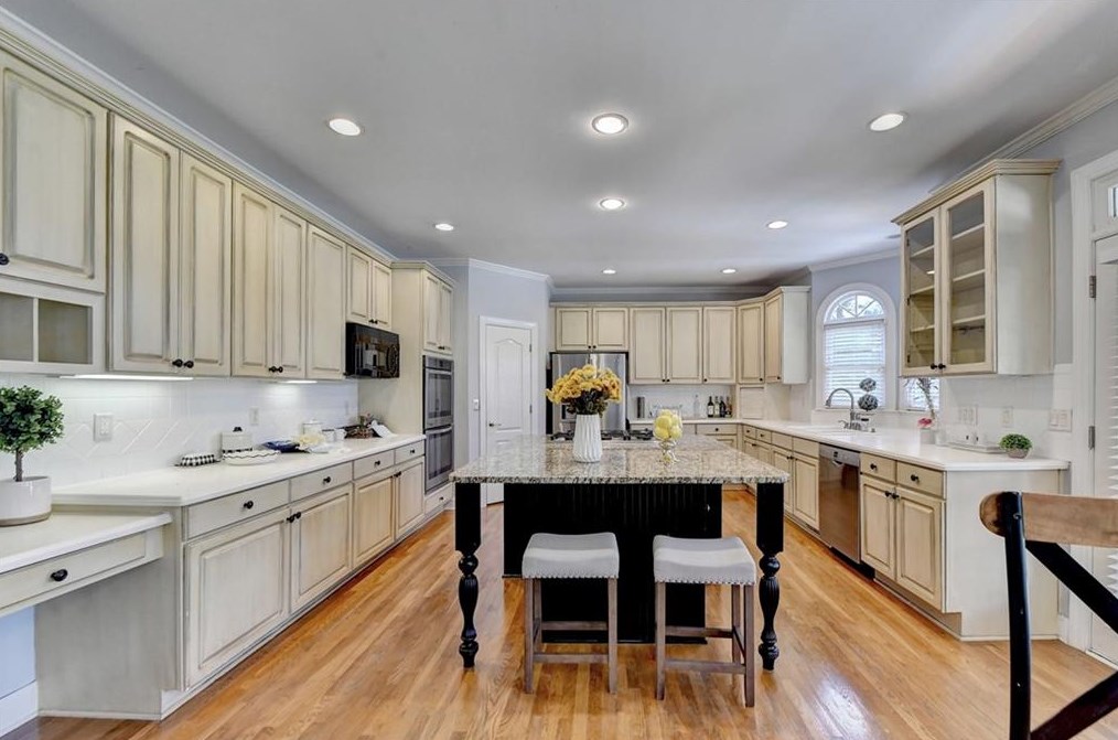 1718 Mulberry Lake Dr, Dacula GA  30019-4640 exterior