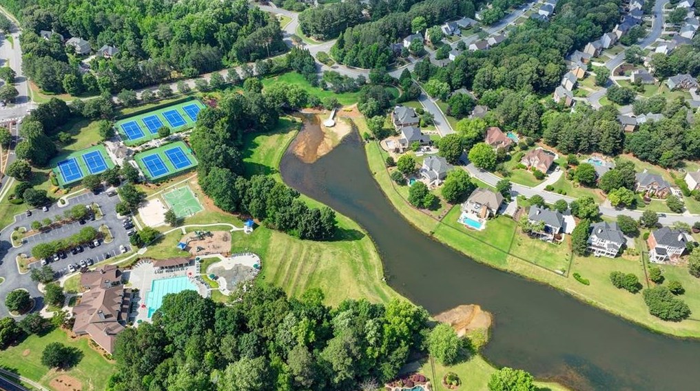1718 Mulberry Lake Dr, Dacula GA  30019-4640 exterior