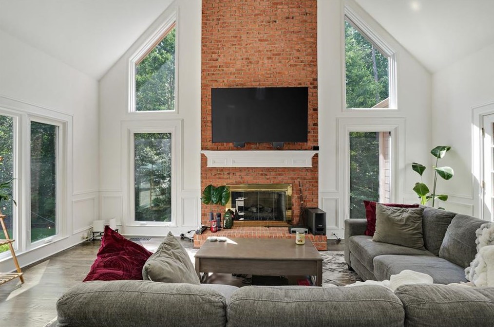 10610 Kingsmark Trl, Alpharetta GA  30022-4709 exterior