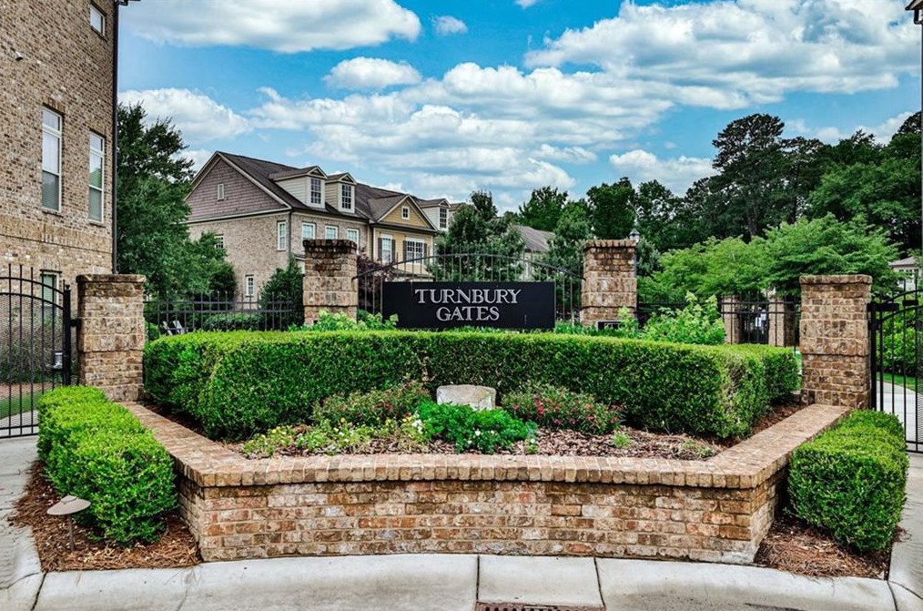 3343 Turngate Ct, Atlanta GA  30341-8400 exterior