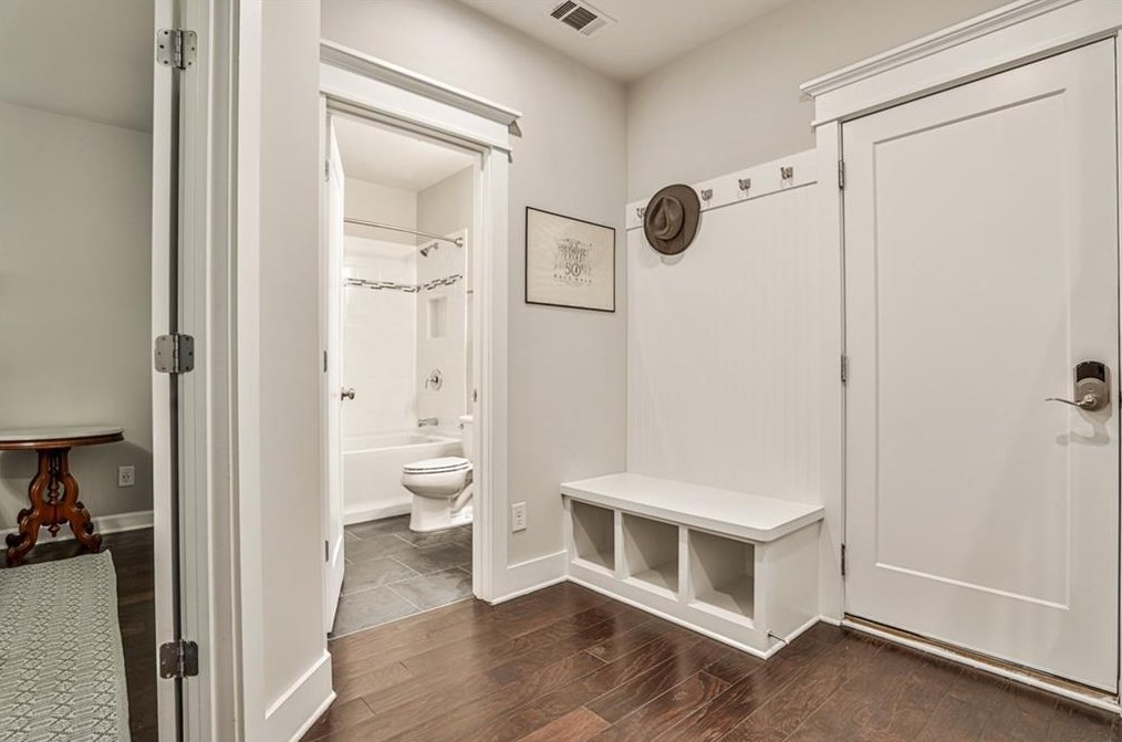 3343 Turngate Ct, Atlanta GA  30341-8400 exterior