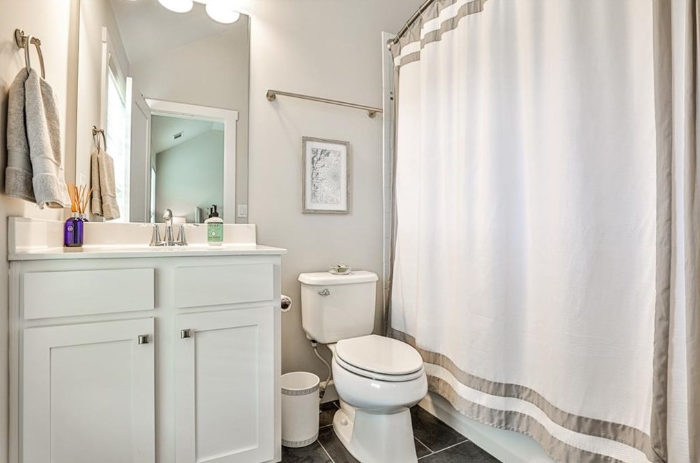 3343 Turngate Ct, Atlanta GA  30341-8400 exterior