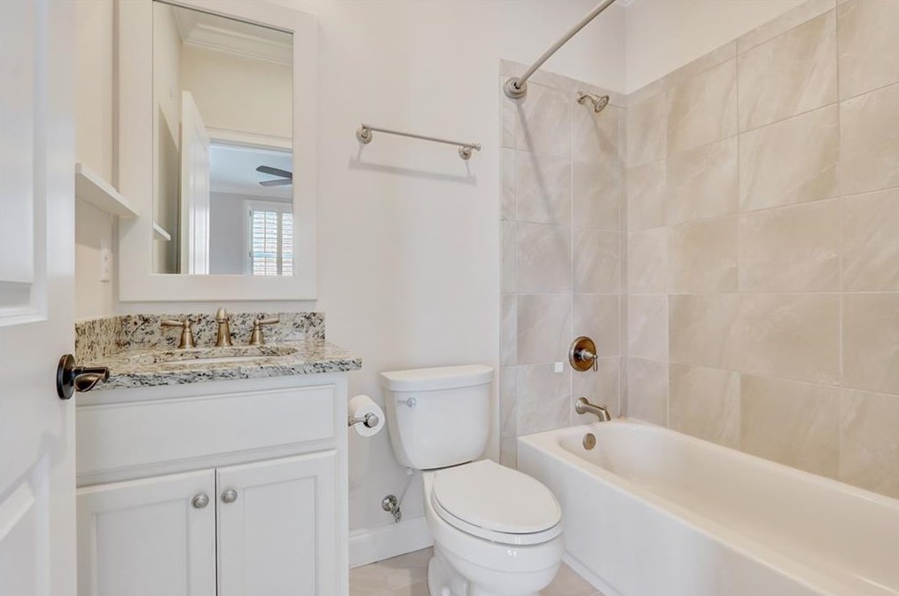 3784 Paces Lookout Cir, Atlanta GA  30339-1845 exterior