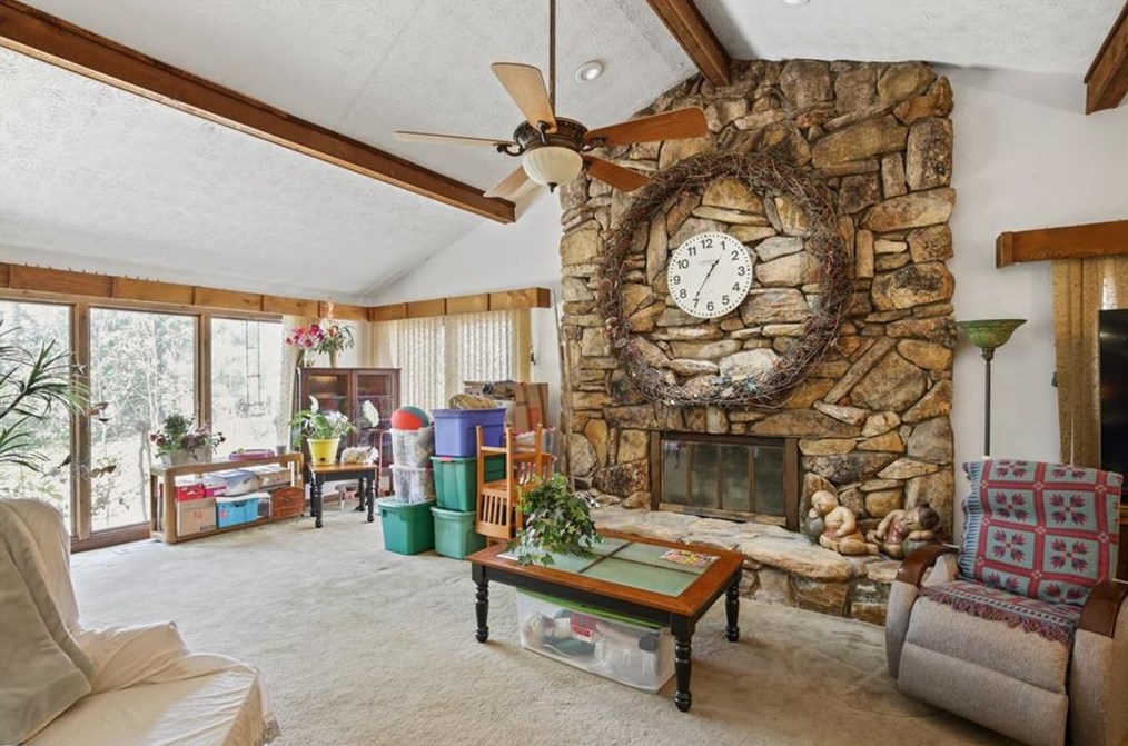 4381 King Valley Dr, Smyrna GA  30082-4226 exterior