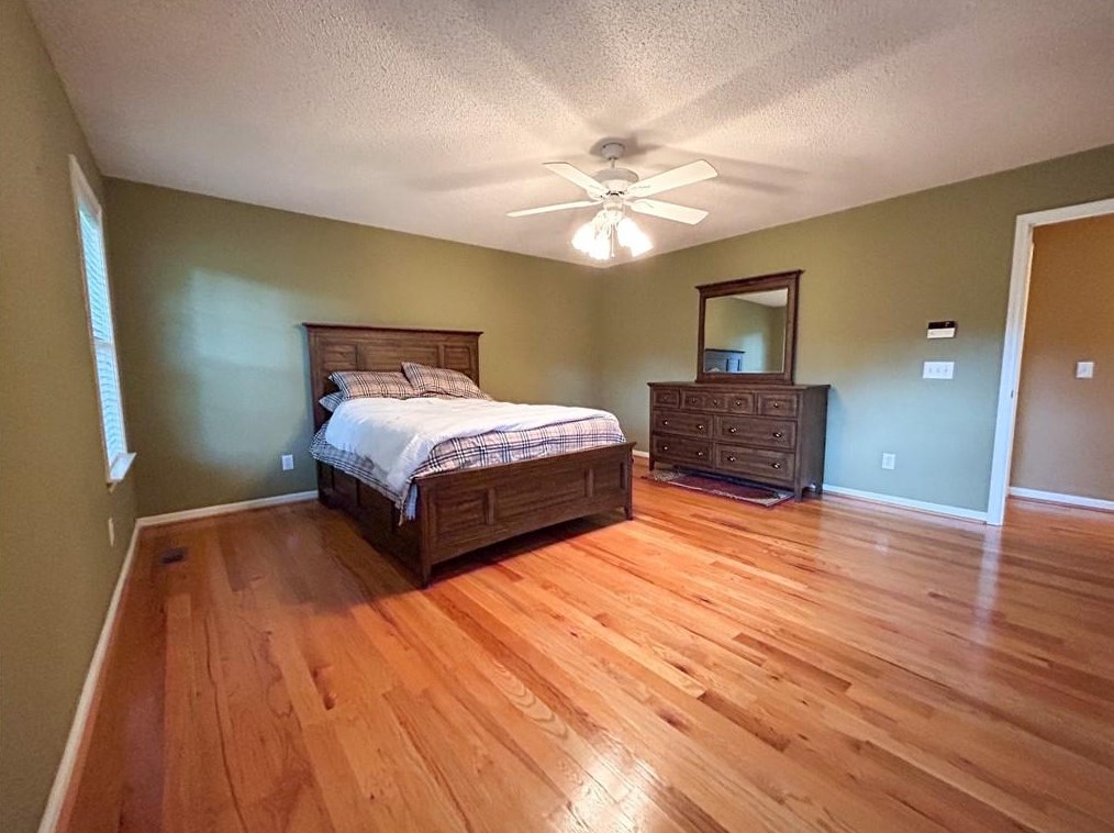 137 Cathy Ln, Calhoun GA  30701-4971 exterior
